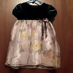 Girls dress